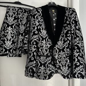 Stylish Black and Silver Blazer by